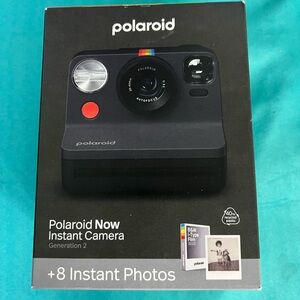 Polaroid Now Instant Camera Gen 2 + 8 Instant Photos Bundle BLACK - BRAND NEW 💯